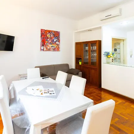 Appartement Vespasiano 49
