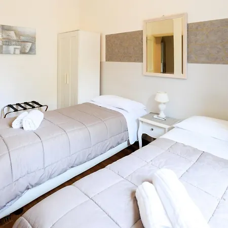 Vespasiano 49 Appartement *