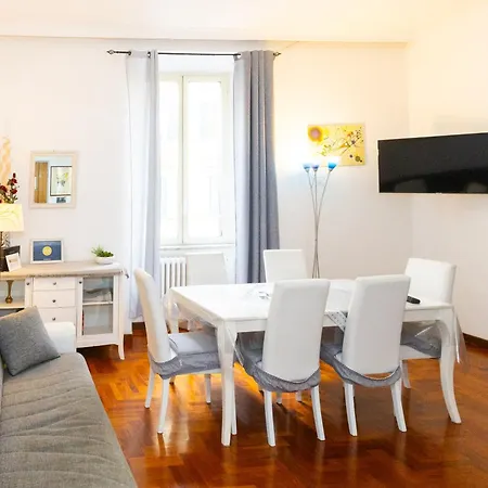 Appartement Vespasiano 49 *